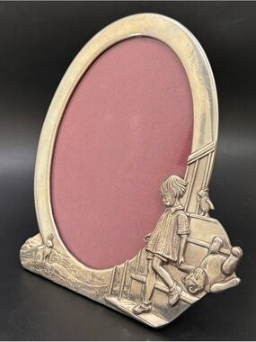 Vintage SEAGULL Pewter Canada X DISNEY Oval Pewter Picture Frame